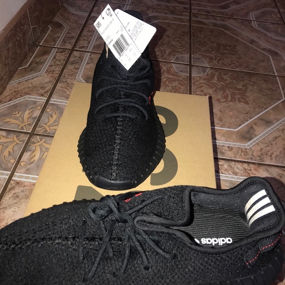 YEEZY BOOST 350 - Picture 2 of 4